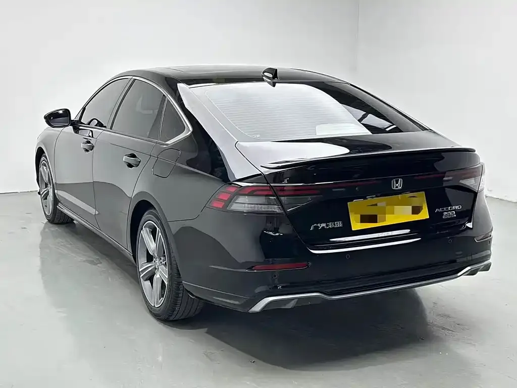 Honda Accord — фото 2