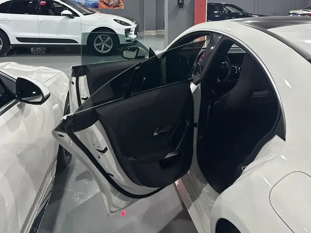 Mercedes-Benz CLA (Import) — фото 10