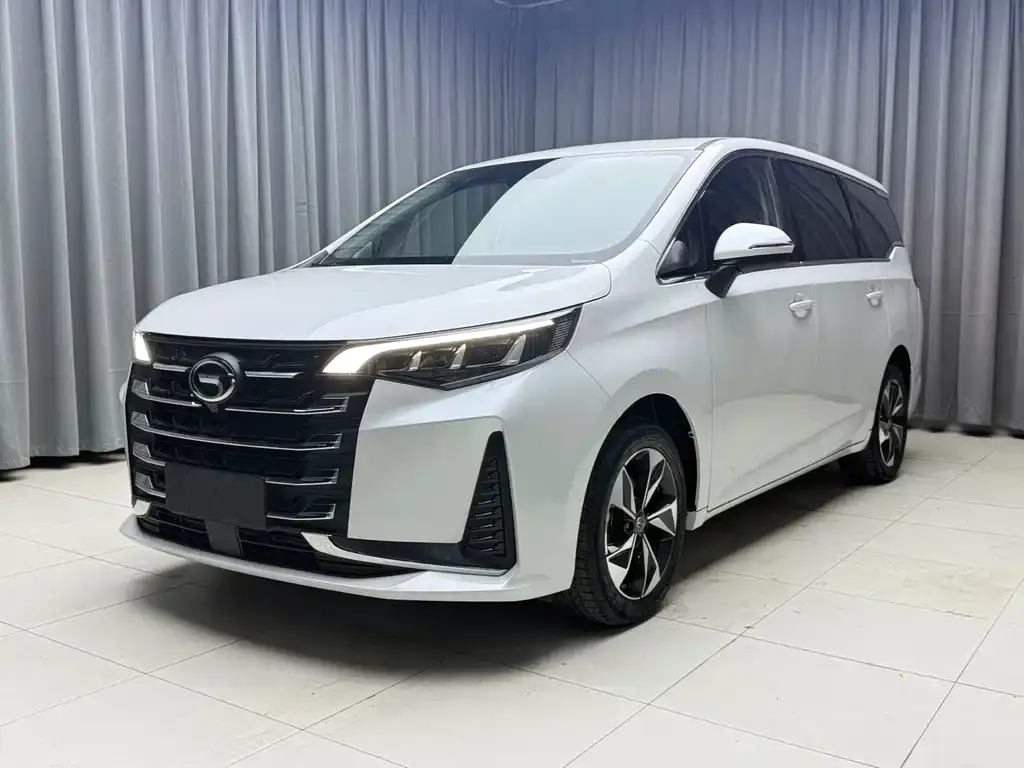 GAC Motor Trumpchi M6 — фото 1