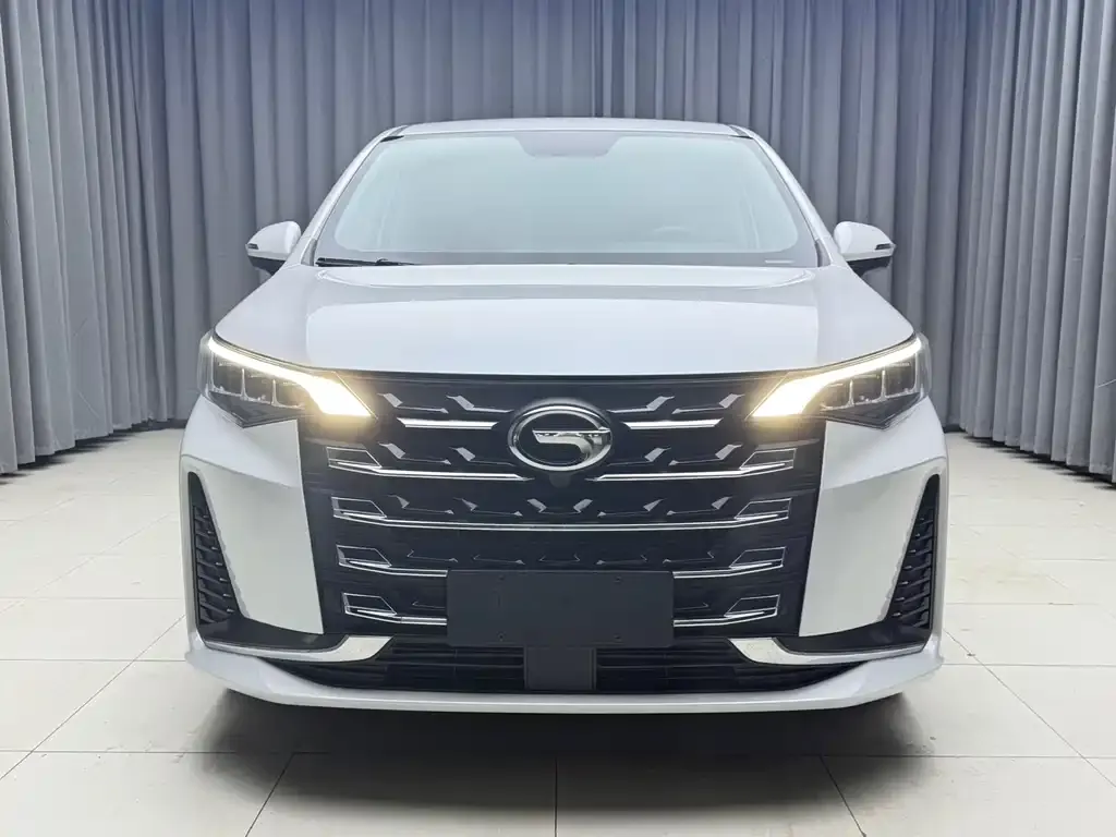 GAC Motor Trumpchi M6 — фото 6