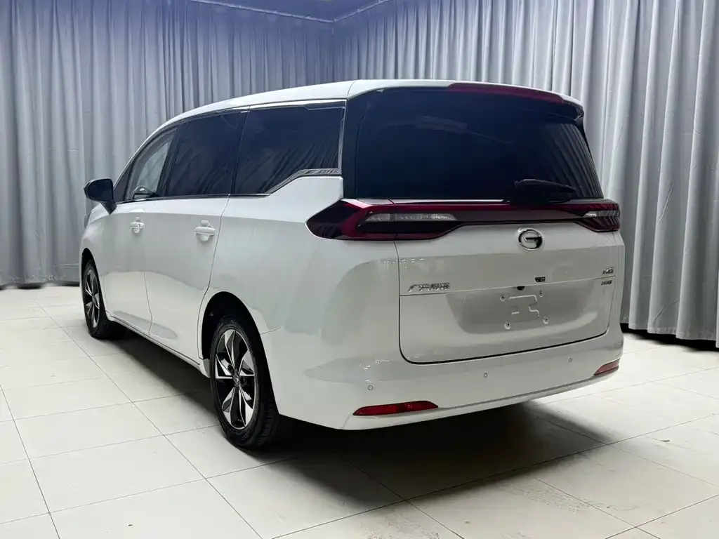 GAC Motor Trumpchi M6 — фото 2
