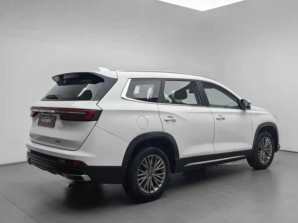 Jetour X90 — фото 10
