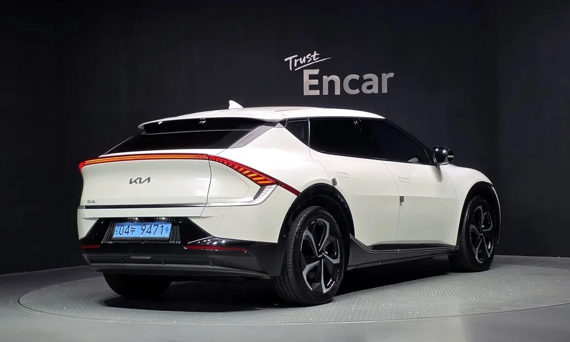 Kia EV6 — фото 9