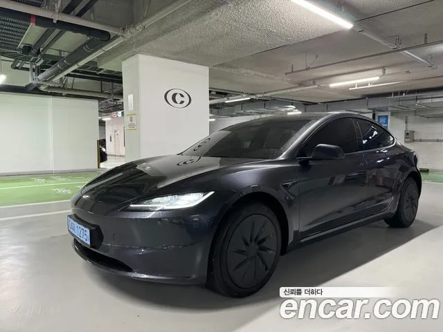 Tesla Model 3 — фото 10