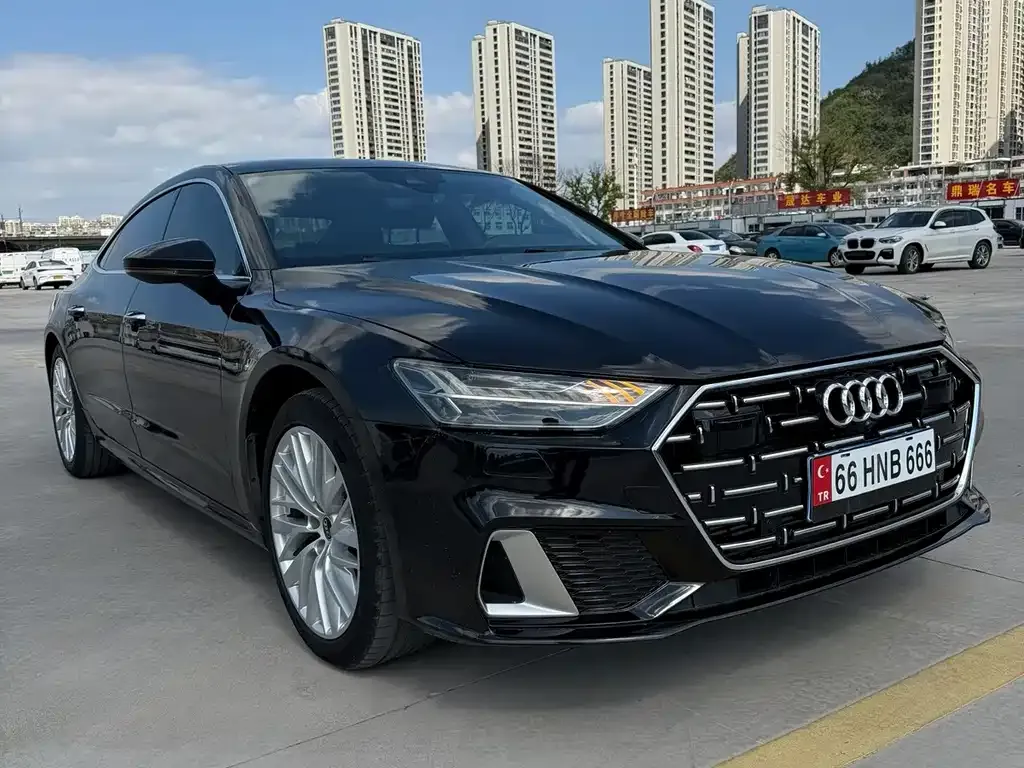 Audi A7L — фото 7