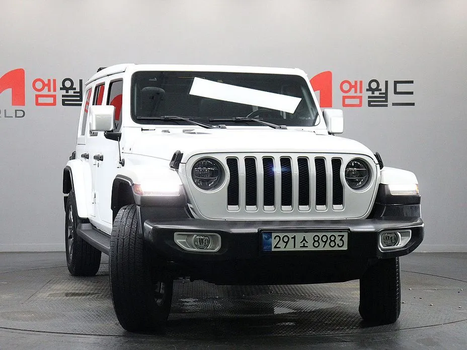 Jeep Wrangler — фото 8