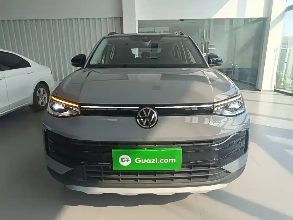 Volkswagen Tharu — фото 3