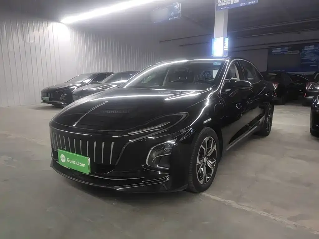 Hongqi E-QM5 — фото 3