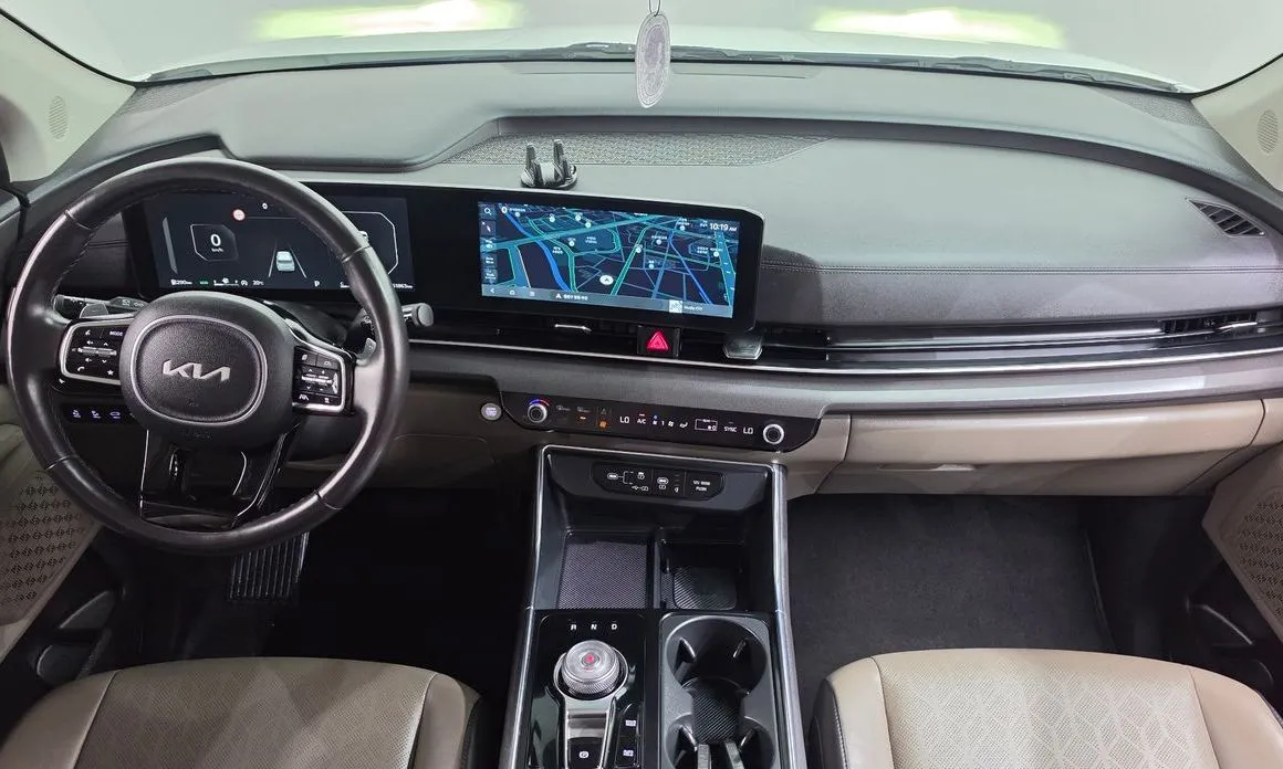 Kia Carnival — фото 10