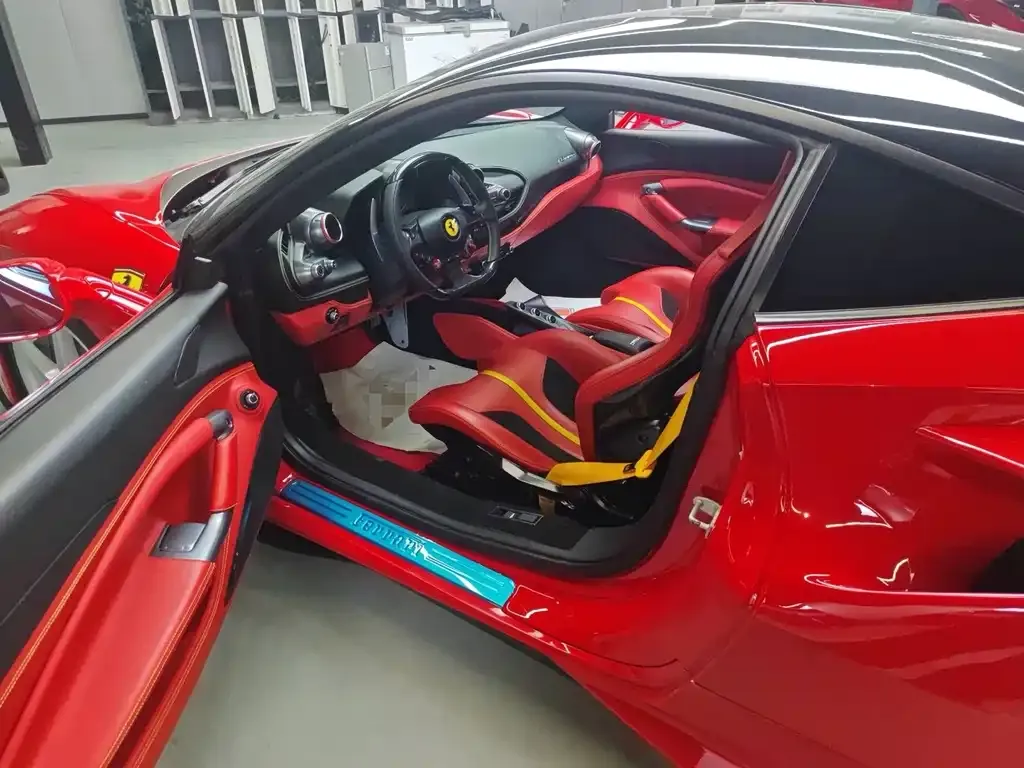 Ferrari F8 — фото 8