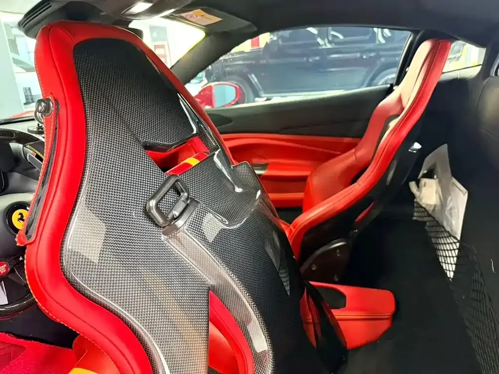 Ferrari F8 — фото 9