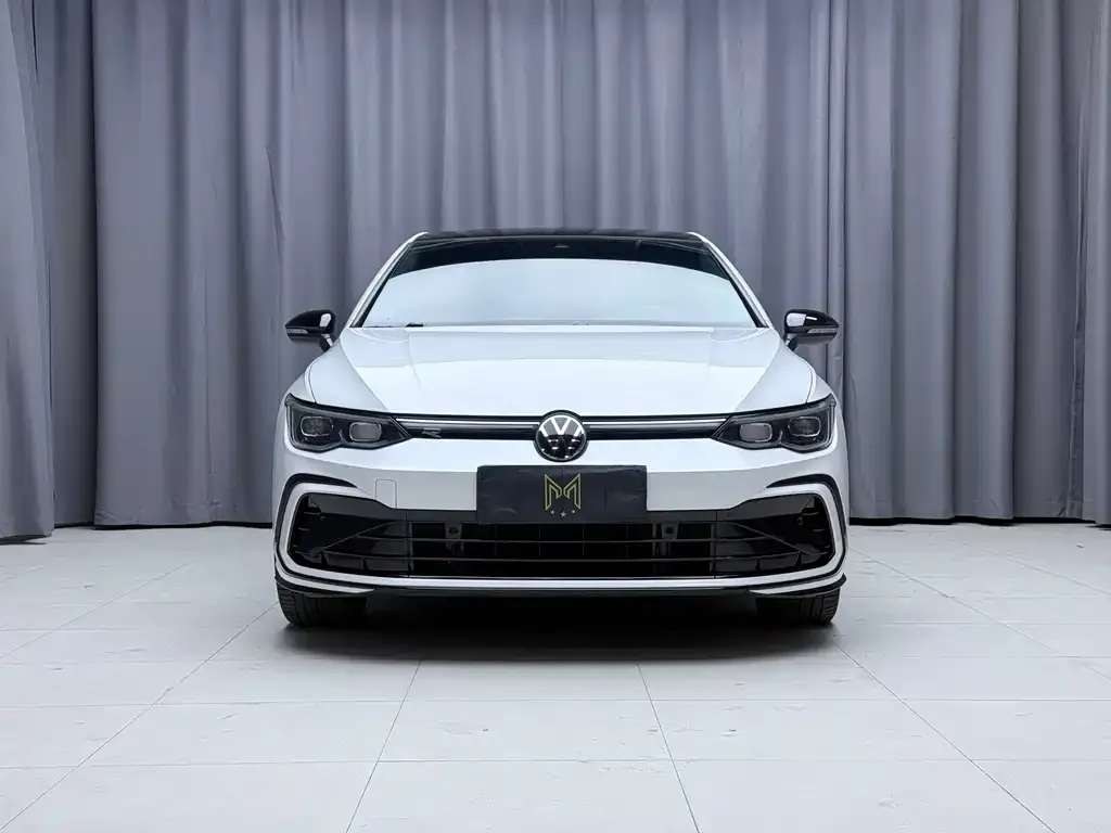 Volkswagen Golf — фото 10
