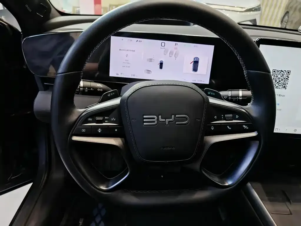 BYD Seal — фото 2