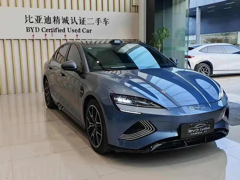 BYD Seal — фото 10