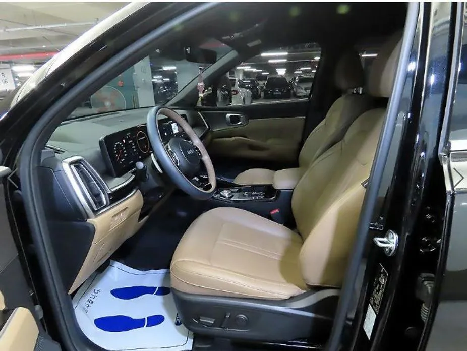 Kia Sorento — фото 8