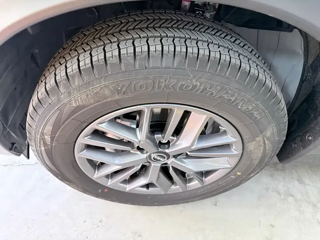 Nissan X-Trail — фото 10
