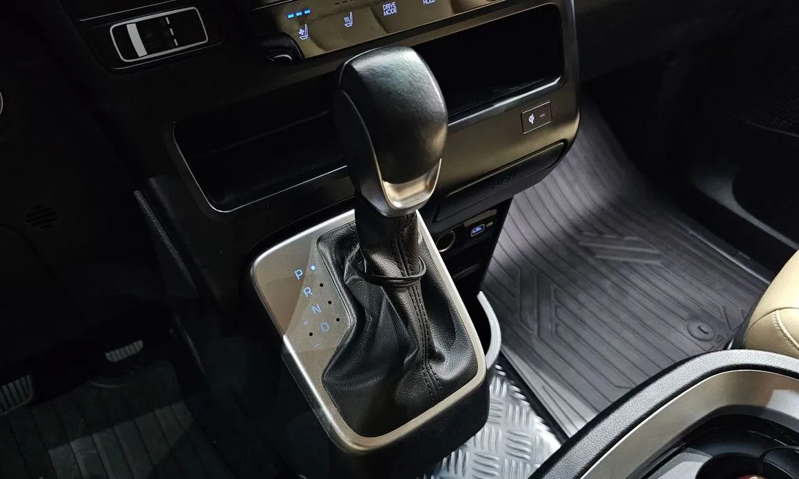 Hyundai Staria — фото 2