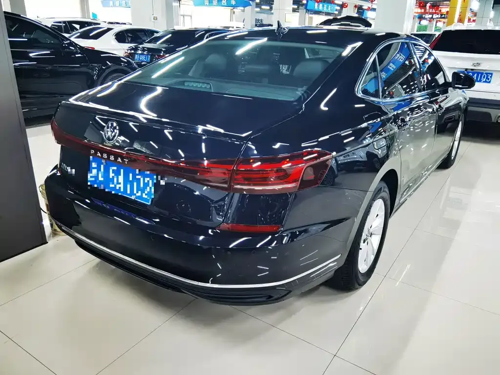 Volkswagen Passat — фото 2