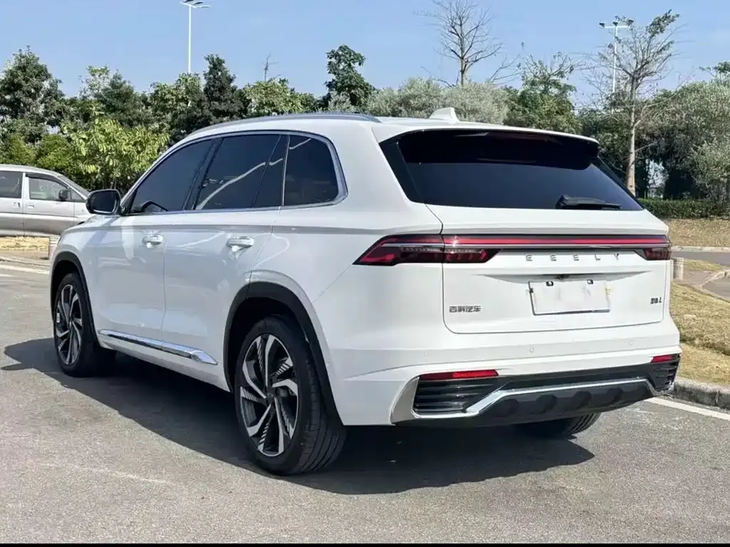 Geely Xingyue L — фото 6