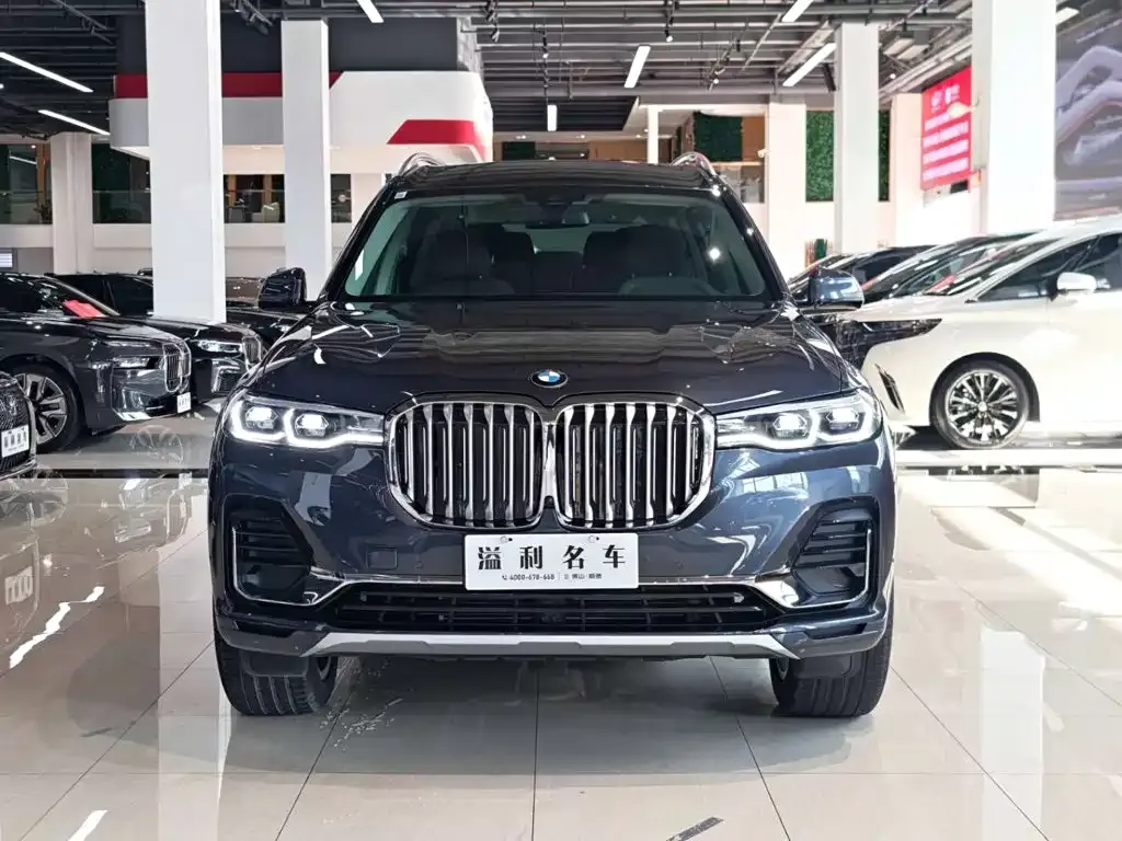BMW X7 — фото 7