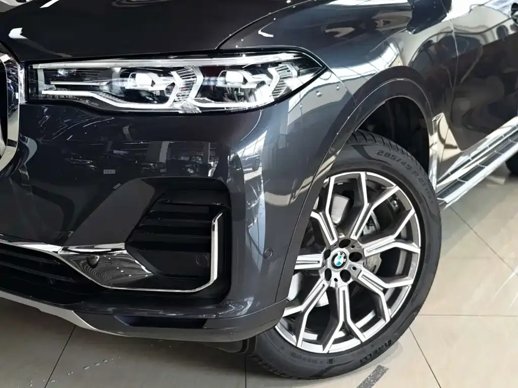 BMW X7 — фото 10