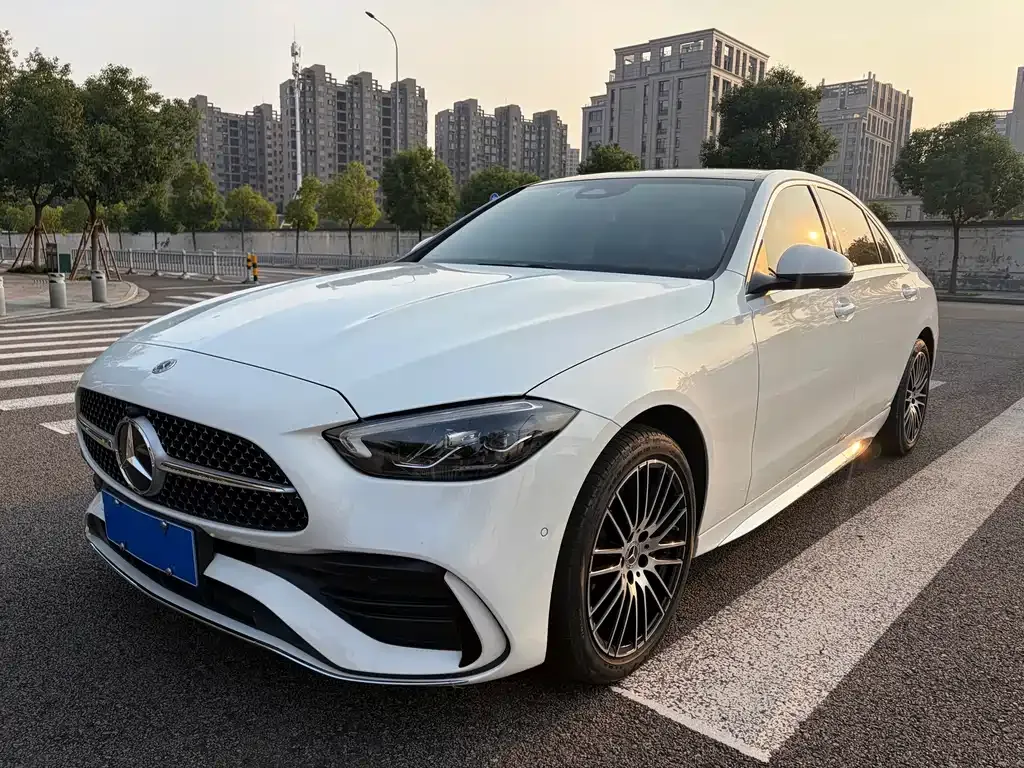 Mercedes-Benz C-Class — фото 1
