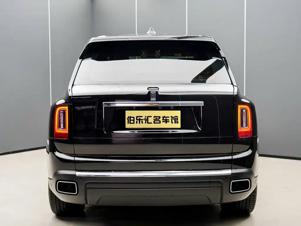 Rolls-Royce Cullinan — фото 6