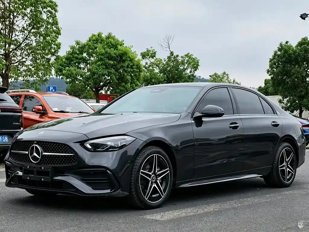 Mercedes-Benz C-Class — фото 1