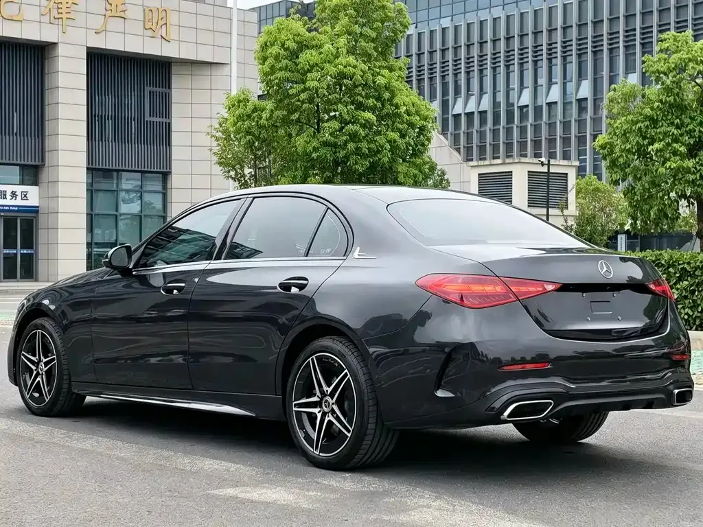 Mercedes-Benz C-Class — фото 8