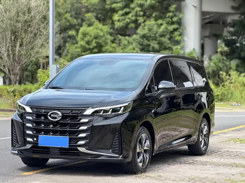 GAC Motor Trumpchi M6 — фото 1