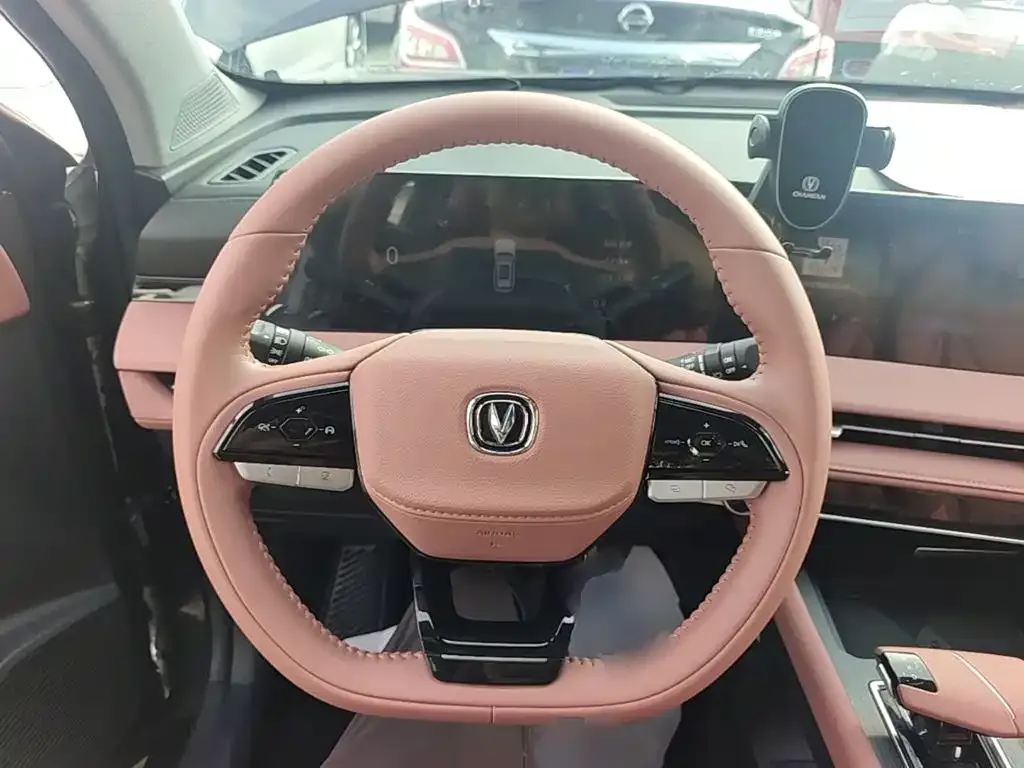 Changan CS75 PLUS — фото 2