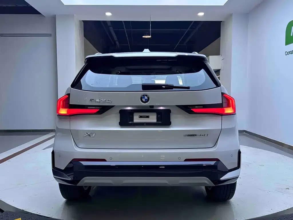 BMW X1 — фото 3