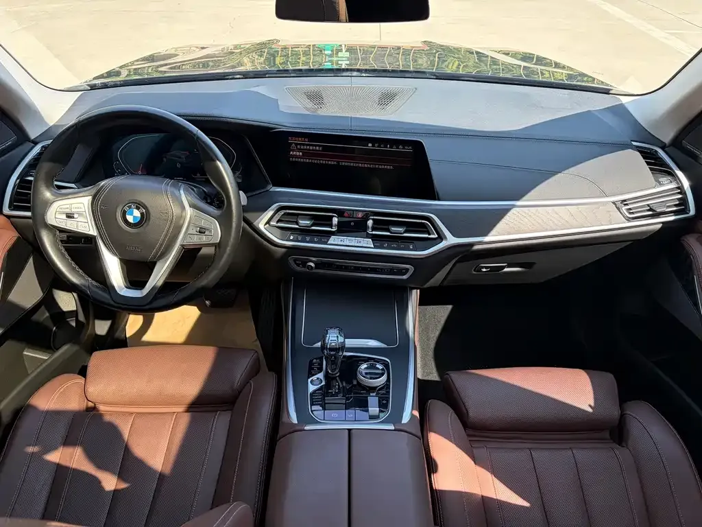 BMW X7 — фото 3