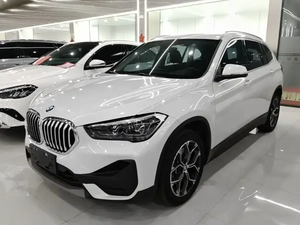 BMW X1 — фото 5