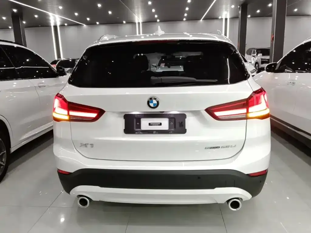 BMW X1 — фото 2