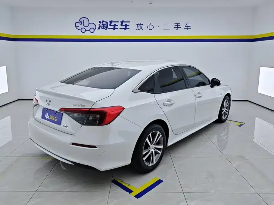 Honda Civic — фото 5