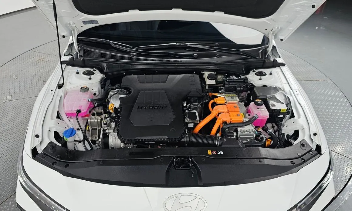 Hyundai AVANTE — фото 4