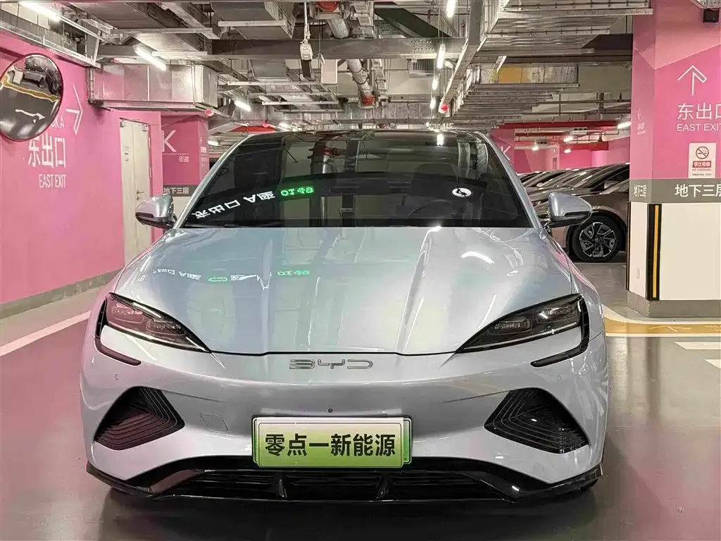 BYD Seal — фото 9