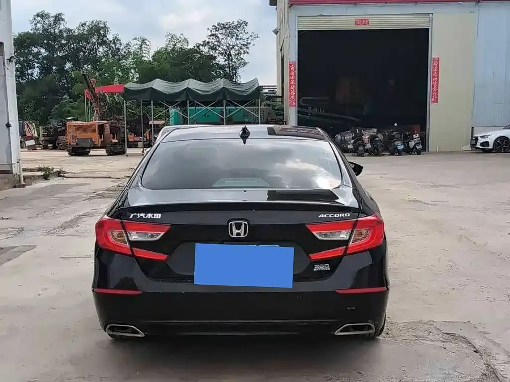 Honda Accord — фото 2