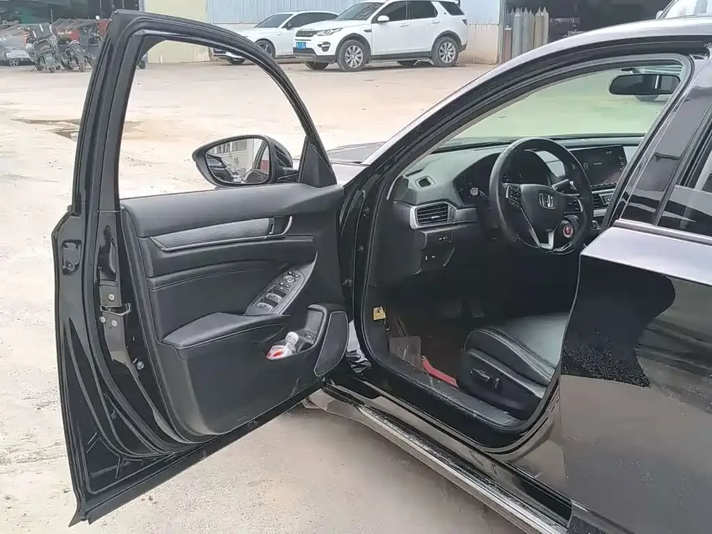 Honda Accord — фото 5