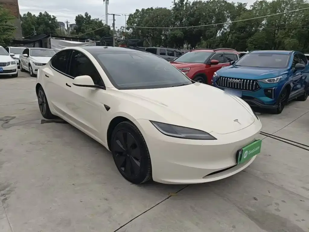 Tesla Model 3 — фото 6
