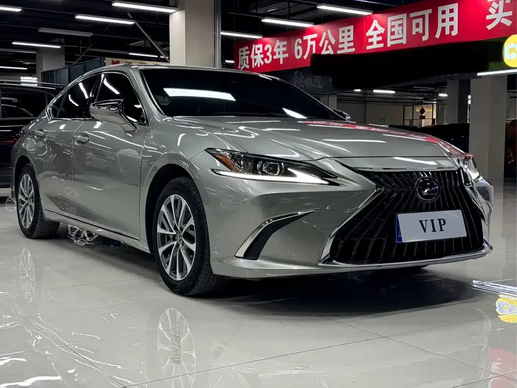 Lexus ES — фото 5