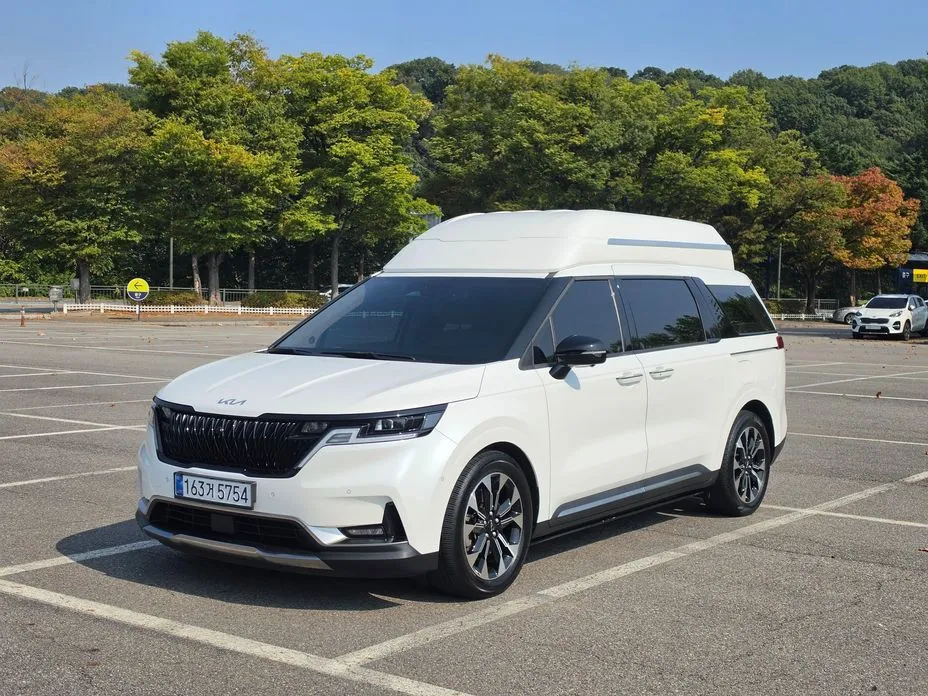 Kia Carnival — фото 1