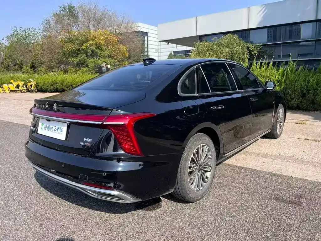 Hongqi H5 — фото 9