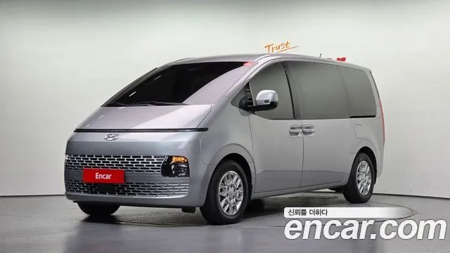 Hyundai Staria — фото 1