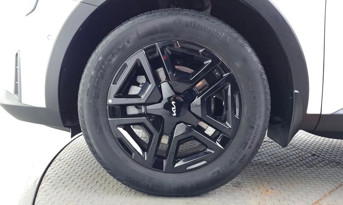 Kia Sorento — фото 9