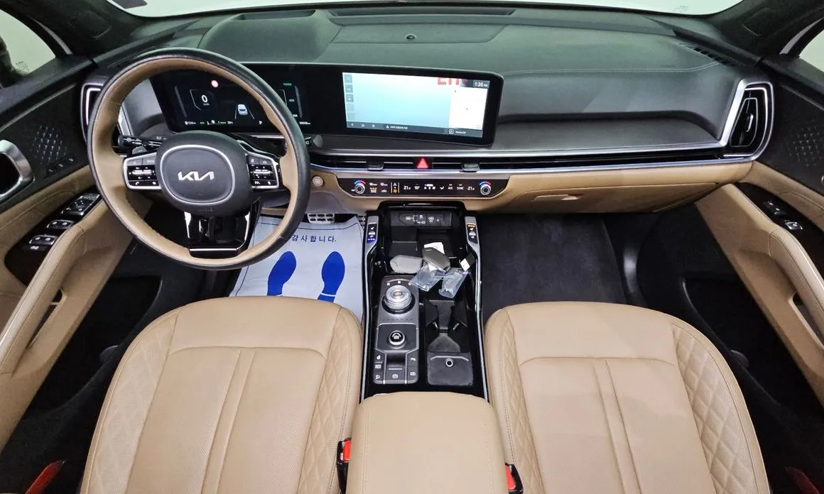 Kia Sorento — фото 10