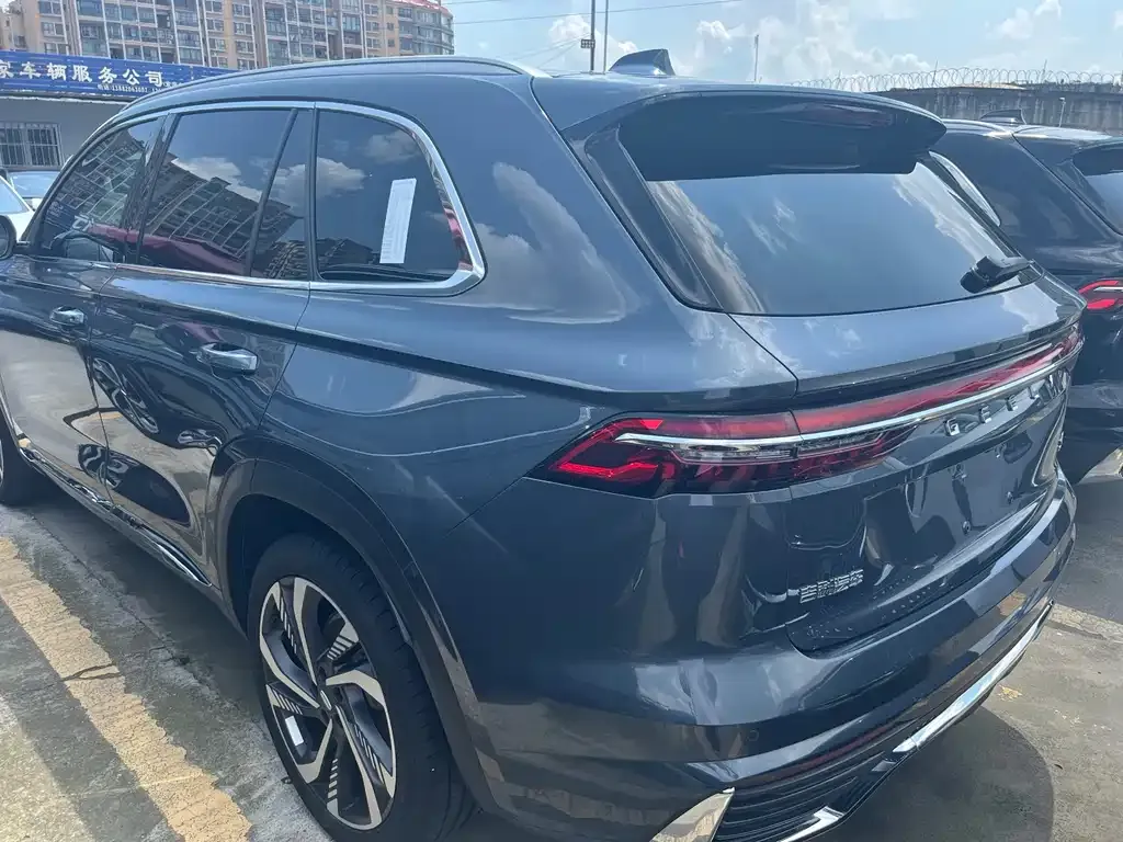 Geely Xingyue L — фото 9