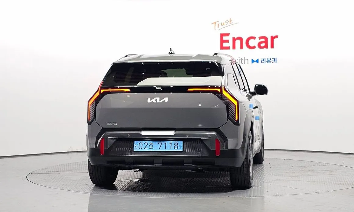 Kia EV3 — фото 2
