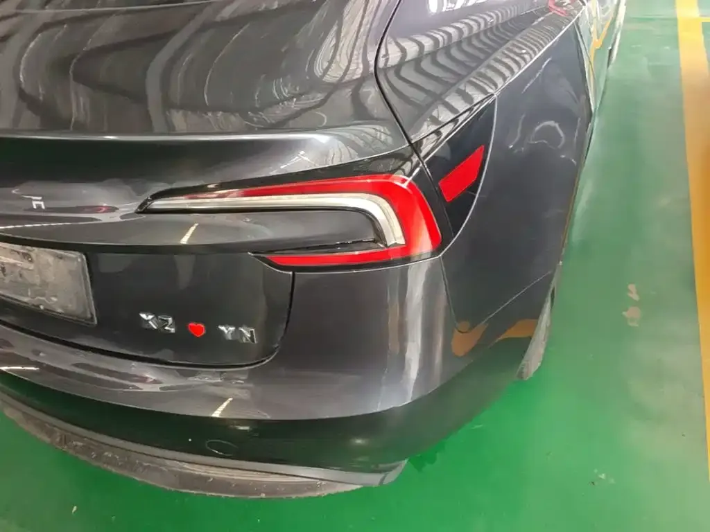 Tesla Model 3 — фото 2